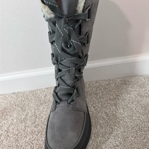 NWT Sorel Tivoli IV Tall Waterproof Women's Boots - Picture 3 of 7